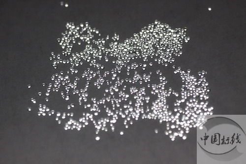 茂南金属表面处理厂喷砂玻璃微珠清理